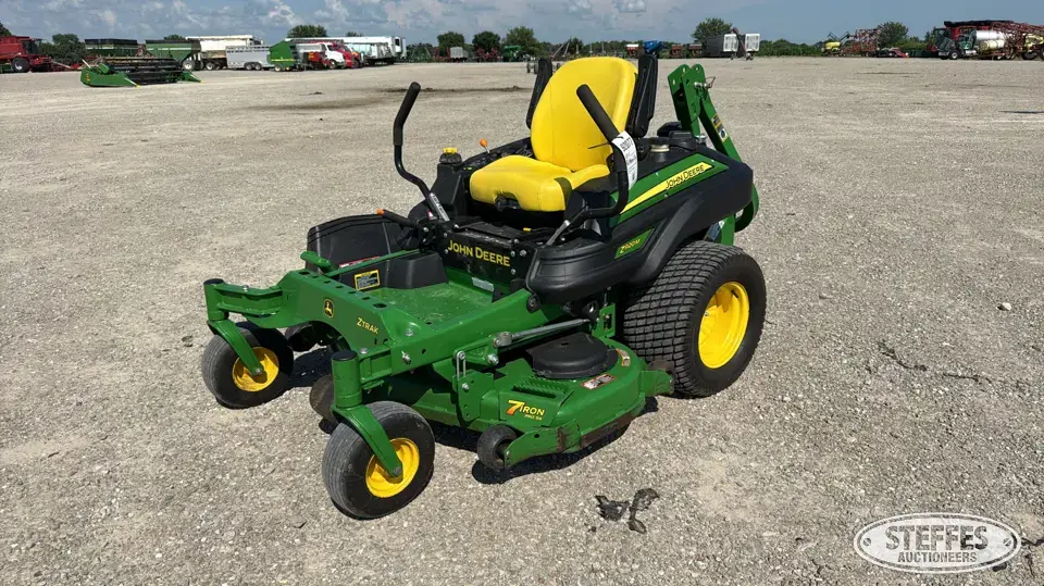 2015 John Deere Z920M Zero Turn Mower