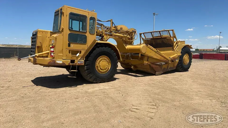 1996 CAT 627F Motor Scraper