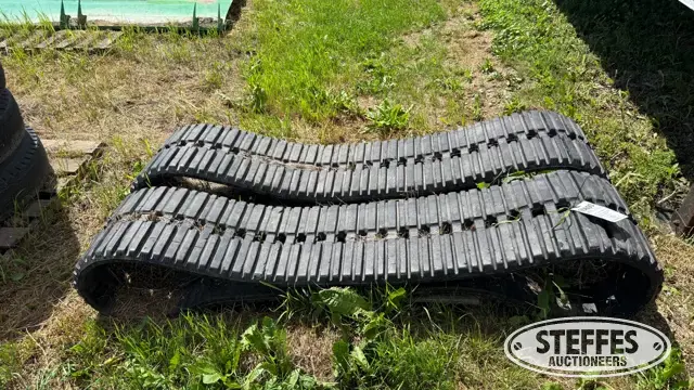 Skid steer tracks