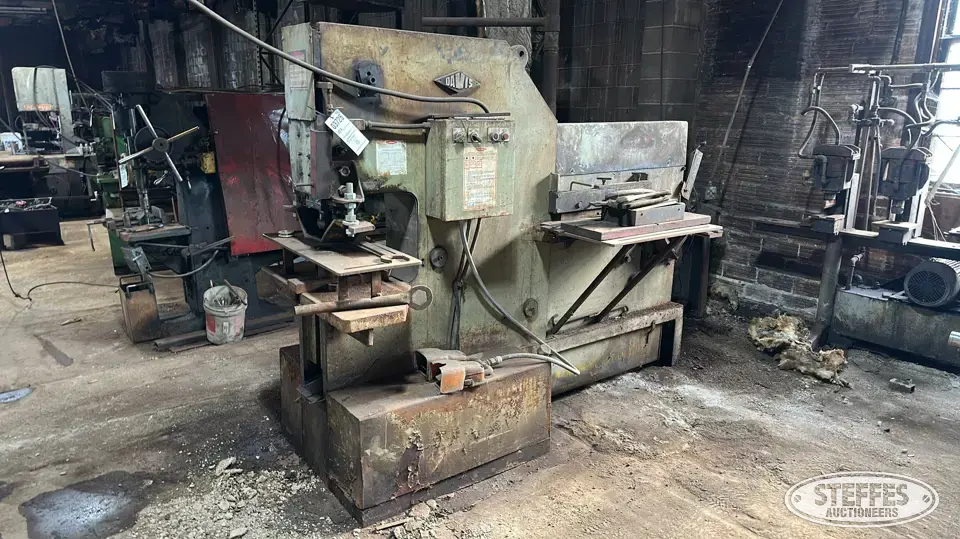 Charles Davis Machine Co. 150A Machine Tool