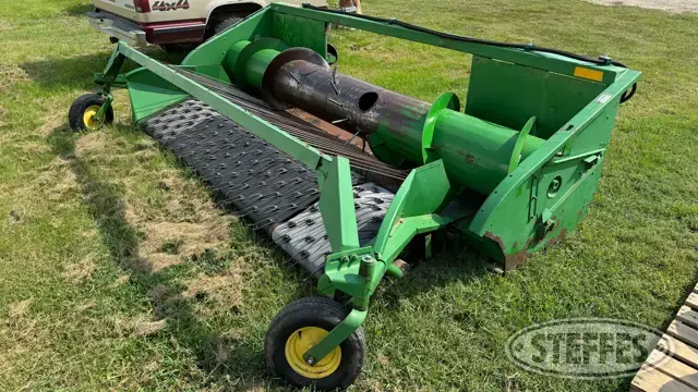 John Deere 912