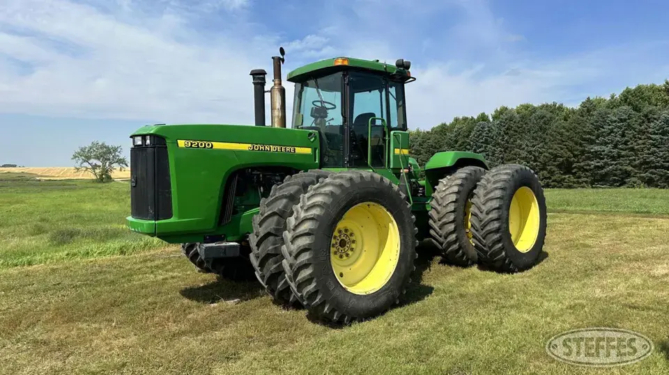1997 John Deere 9200 4WD Tractor