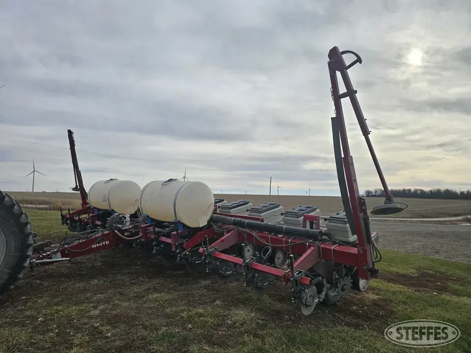 White 6100 12 or More Row Planter