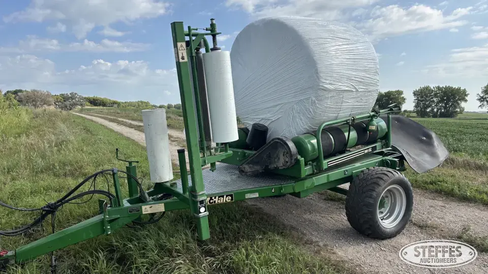 2004 McHale 991BC Bale Handling