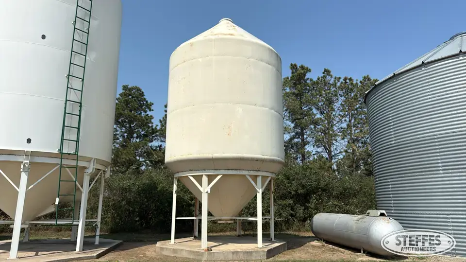 Hopper bin