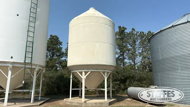 Hopper bin