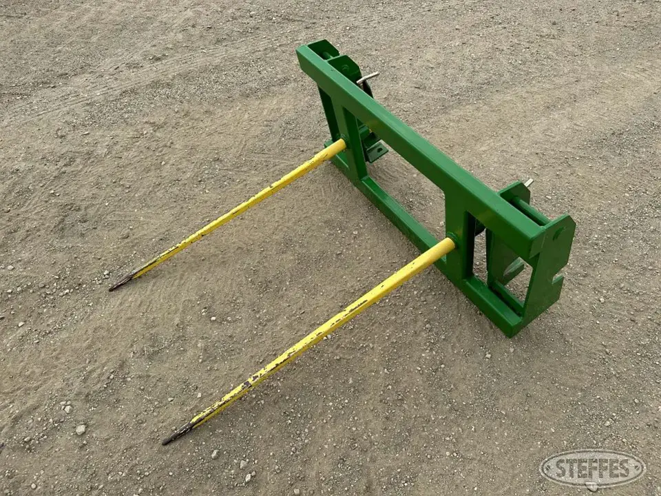 MDS 2802 Tractor Loaders and Attachment