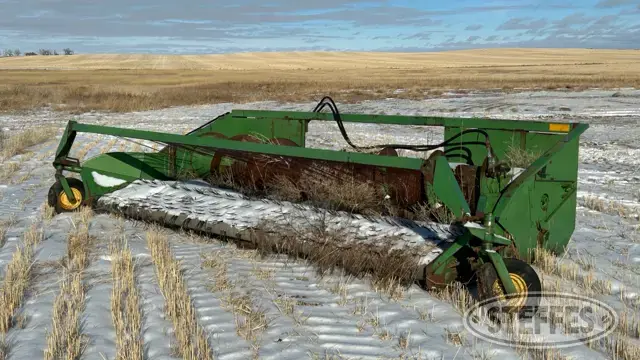 John Deere 214