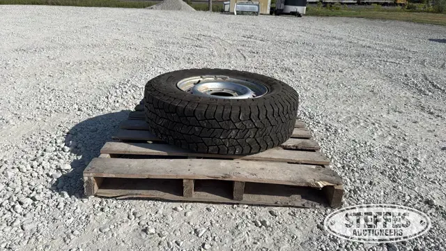 Hankook Dynapro AT2 LT245/75R17 tire