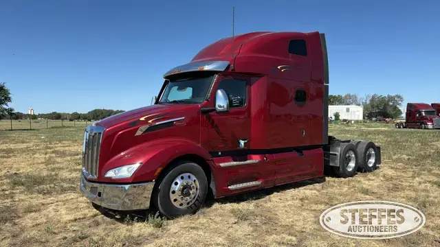 2023 Peterbilt 579