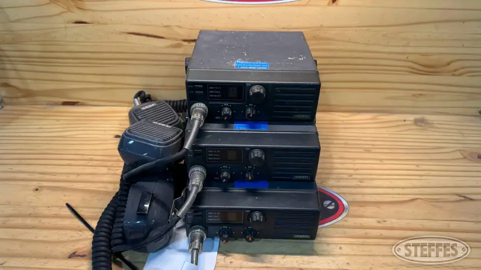 Uniden Business Band Radio