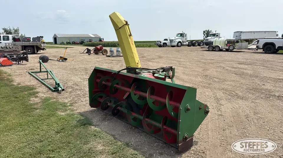 Renn 3 pt. snowblower