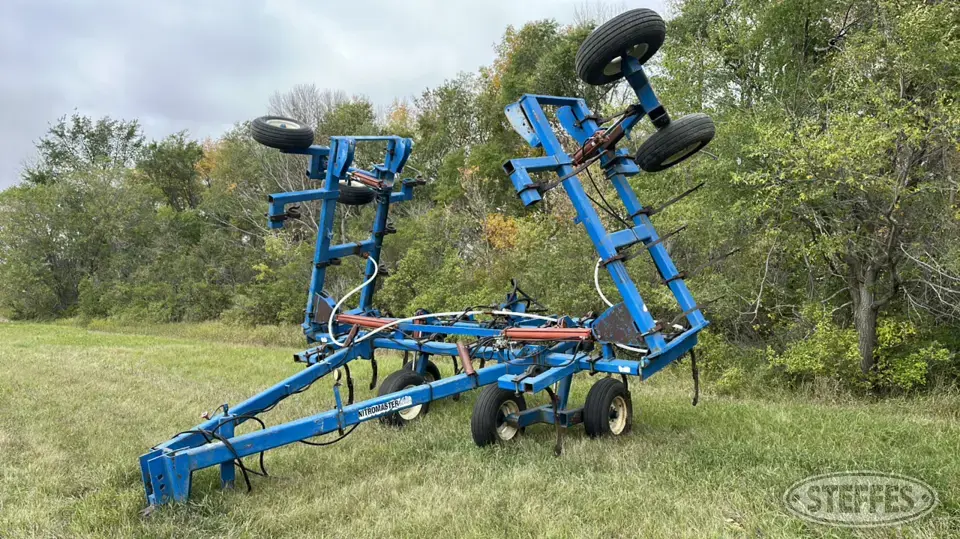 Nitromaster 8000 Series NH3 Applicator