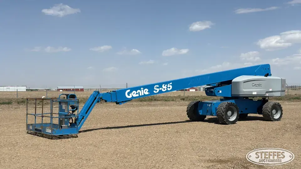 2014 Genie S-85 Boom Lift