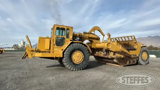 1983 CAT 637D