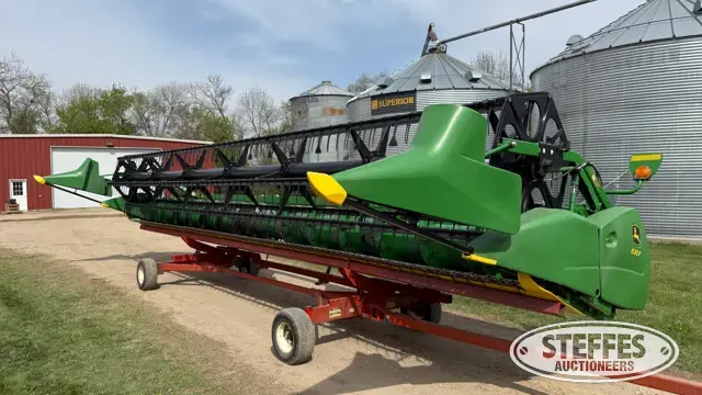 2011 John Deere 630F