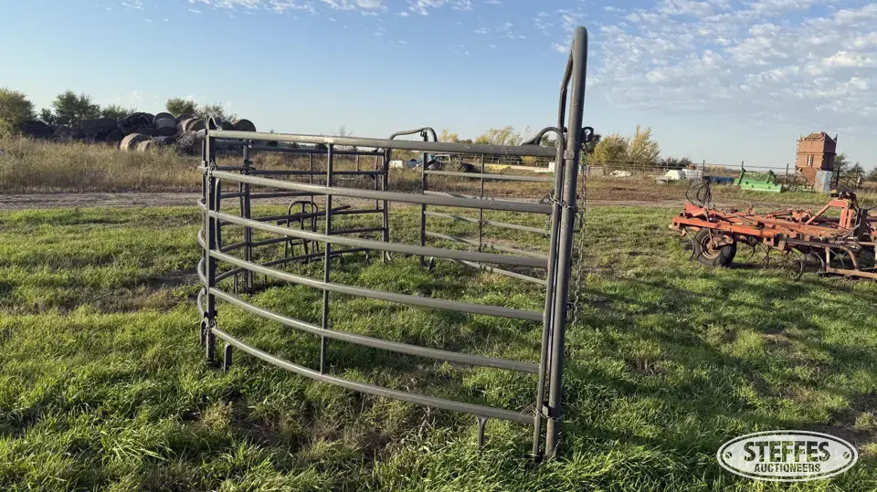 Priefert loading corral Livestock Handling