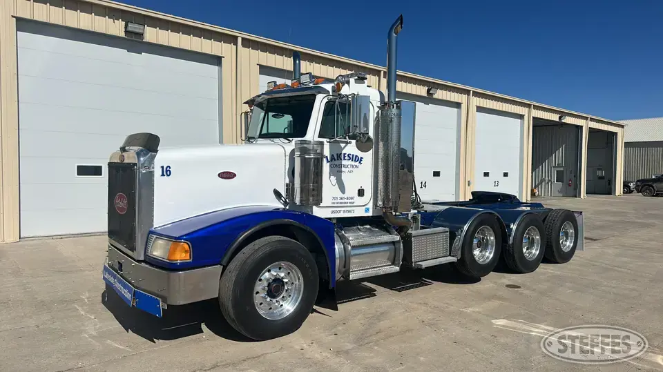1996 Peterbilt 377 Conventional Truck without Sleeper