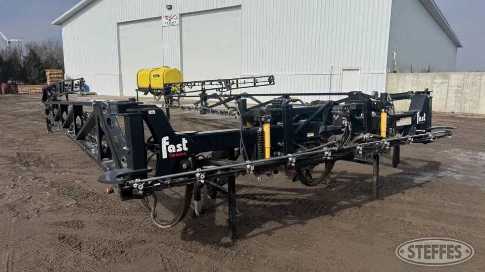 2009 Fast FM9400 Pull-Type Sprayer