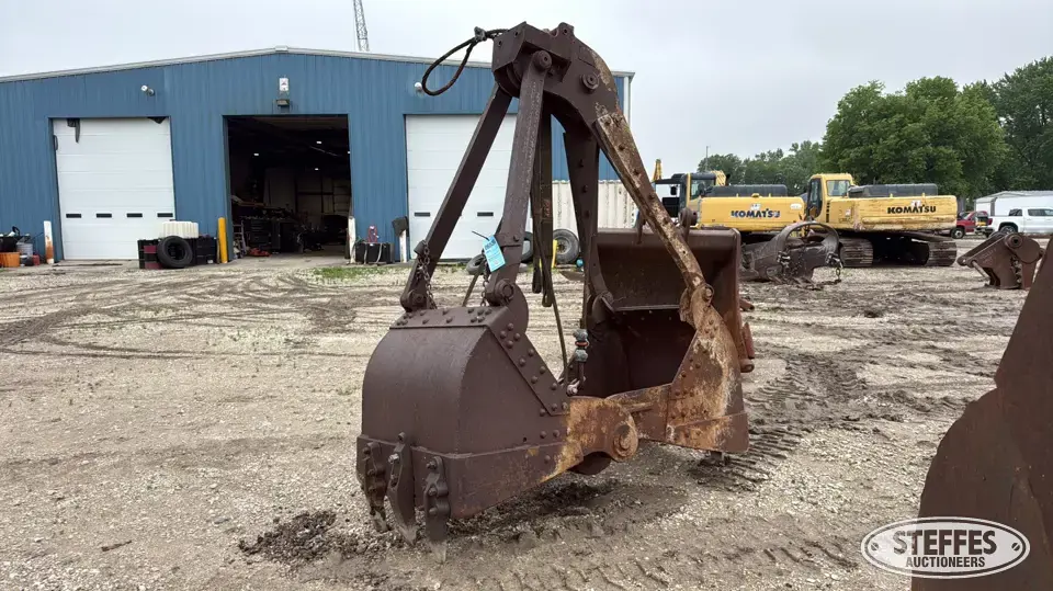 Erie clamshell bucket Crane Attachment
