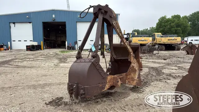Erie clamshell bucket