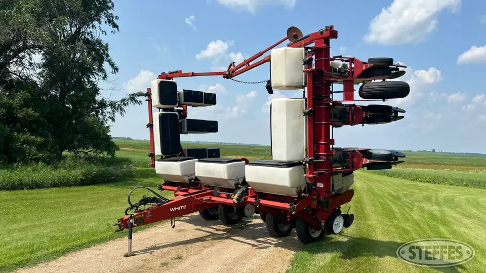 White 6100 12 or More Row Planter