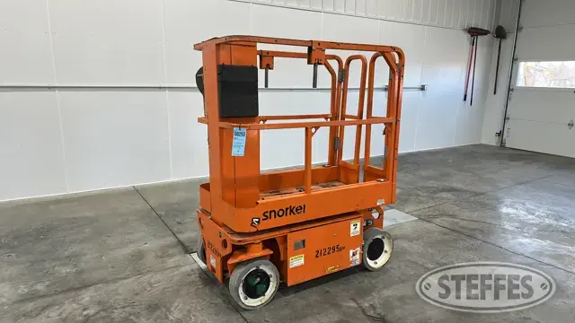 2018 Snorkel TM12E