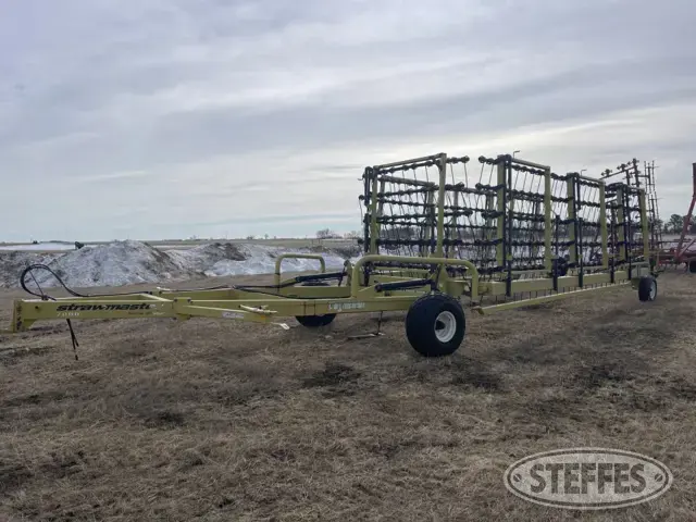Degelman 7000 Strawmaster