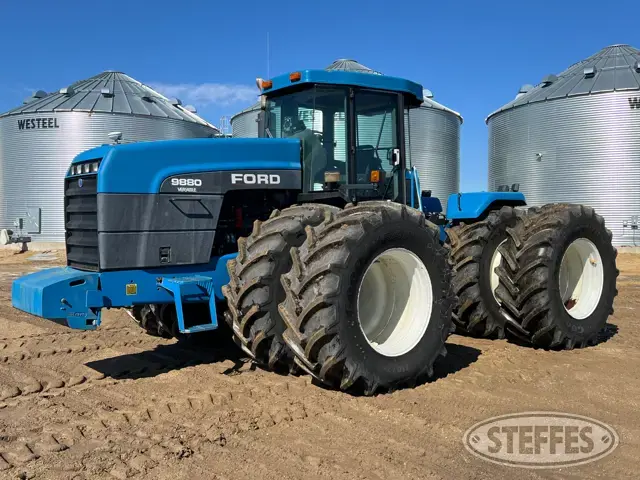 1995 Ford New Holland 9880