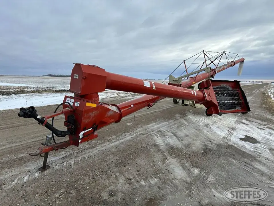Buhler Farm King 1370 Swing Hopper Auger