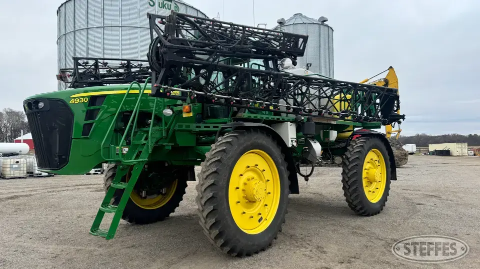 2008 John Deere 4930 Self-Propelled Sprayer