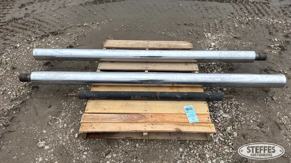 GCI 5400 hyd. cylinder rods Construction Part