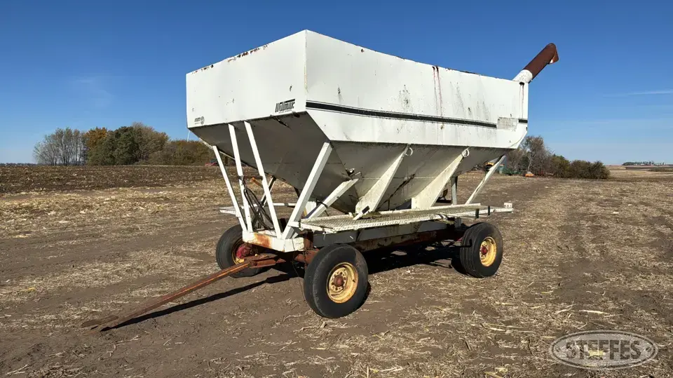 Willmar fertilizer tender Tender Unit