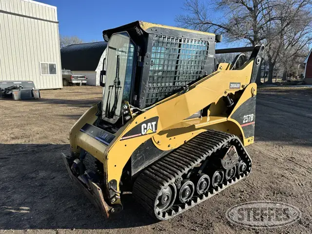 2006 CAT 257B