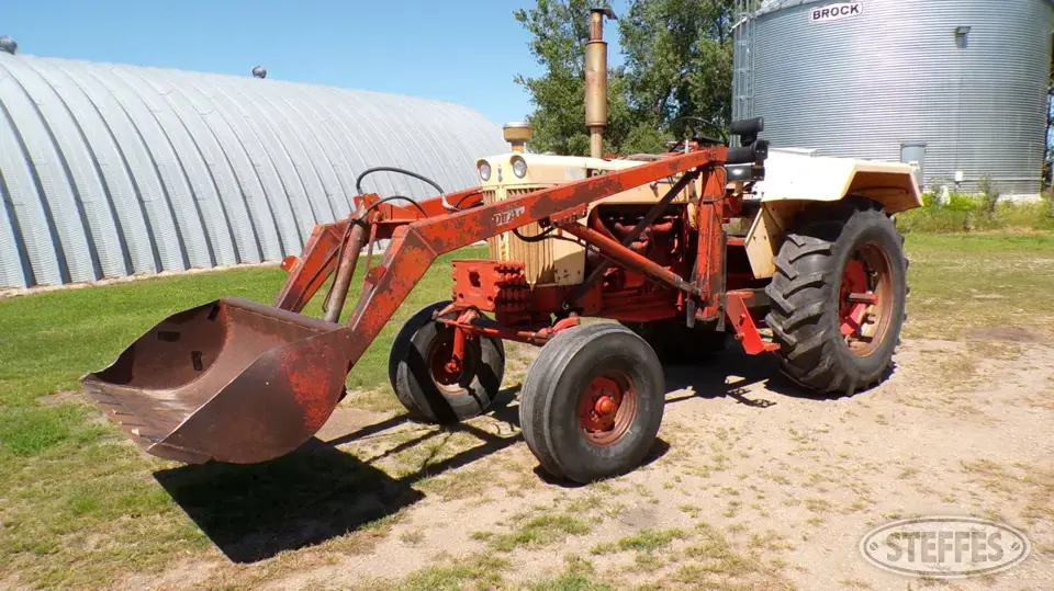 1967 Case 930 Comfort King Collectible Tractor