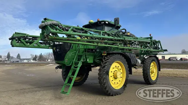2017 John Deere R4045