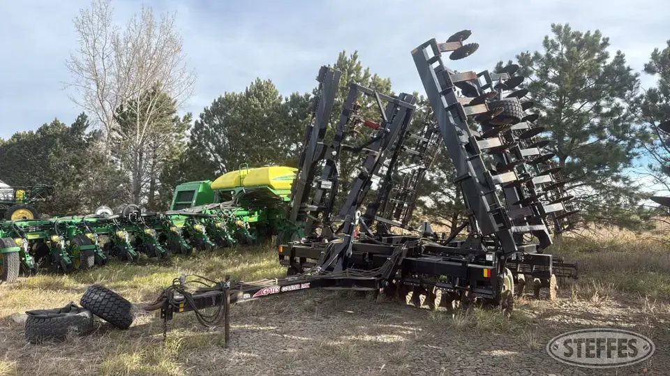 2011 Gates Mfg. Vertical Tillage