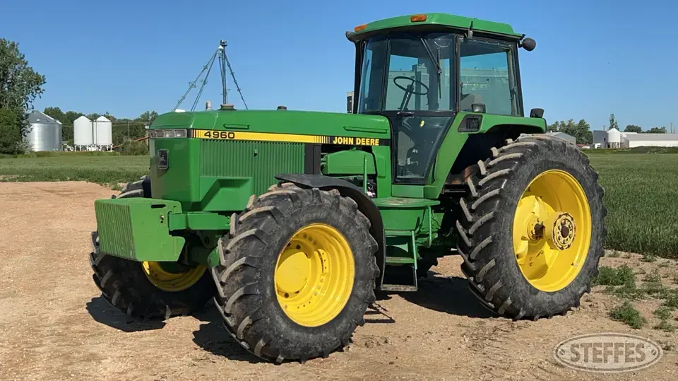 1993 John Deere 4960 MFWD Tractor