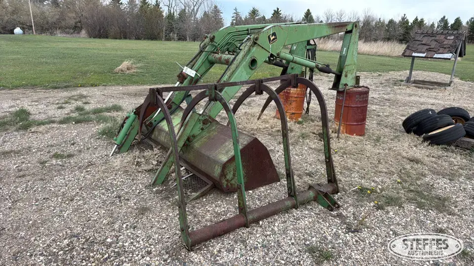 John Deere 158 Tractor Loaders and Attachment