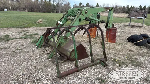 John Deere 158