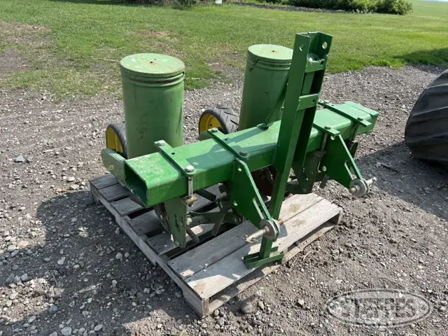 John Deere 71
