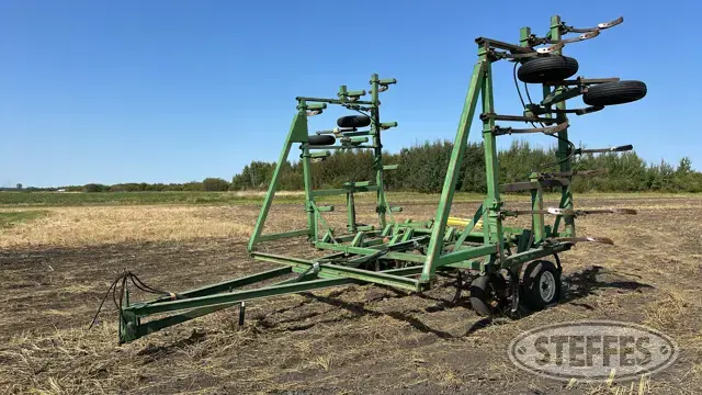 John Deere 1600