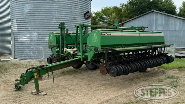 Great Plains Solid Stand