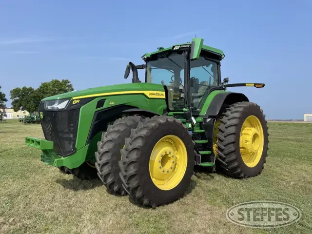 2022 John Deere 8R 410