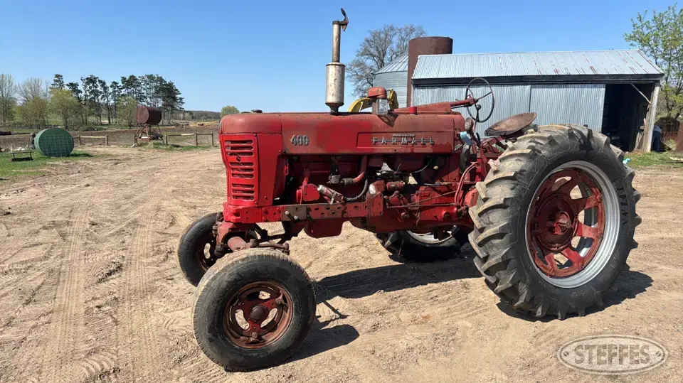 1956 McCormick Farmall 400 Collectible Show Tractors-Stationary Engine