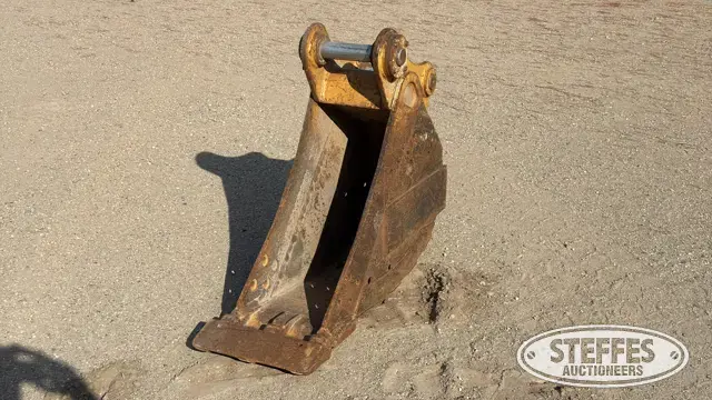 Small excavator bucket