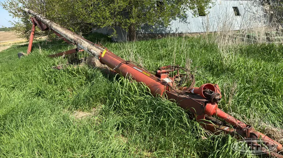 Feterl Swing Hopper Auger