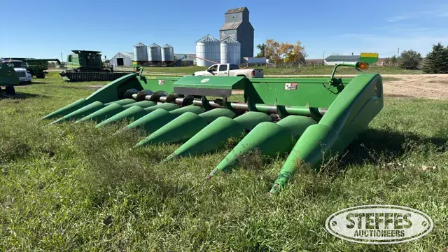 2002 John Deere 893