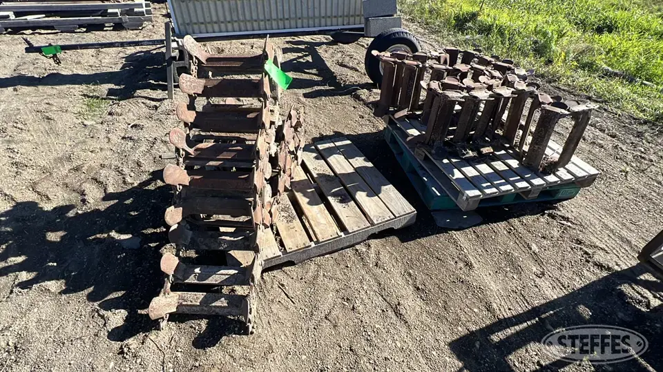(2) Loegering Trailblazer Track
