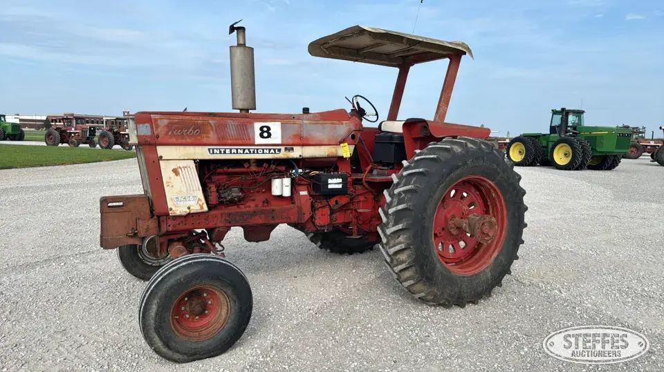 1971 International 1466 2WD Tractor